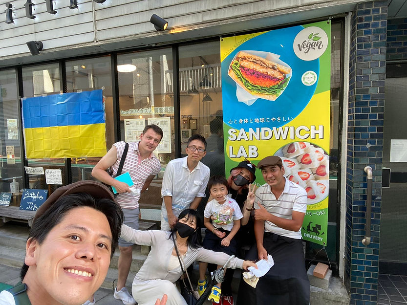 ウクライナカラーの看板